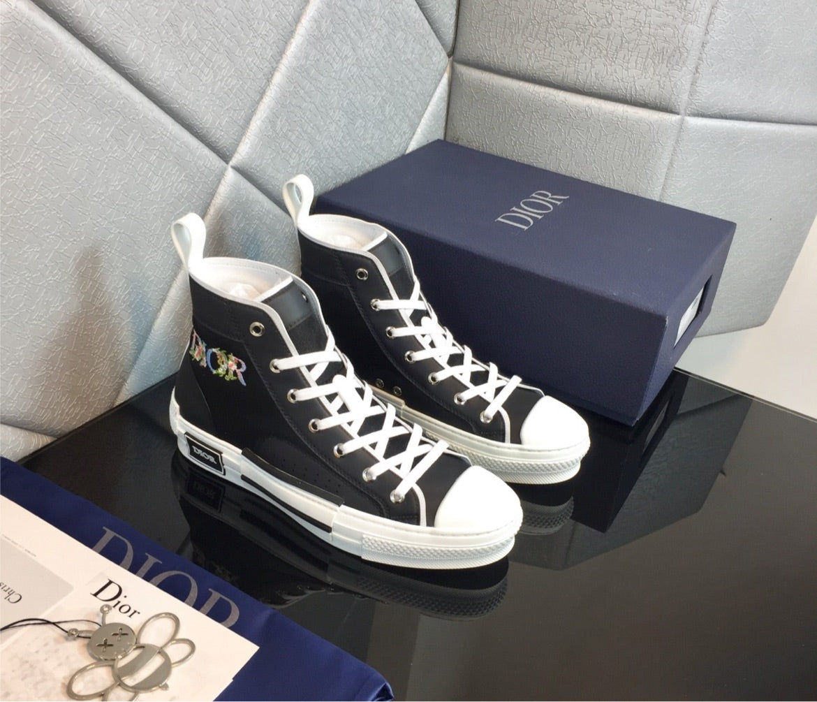 New woman Dior sneaker